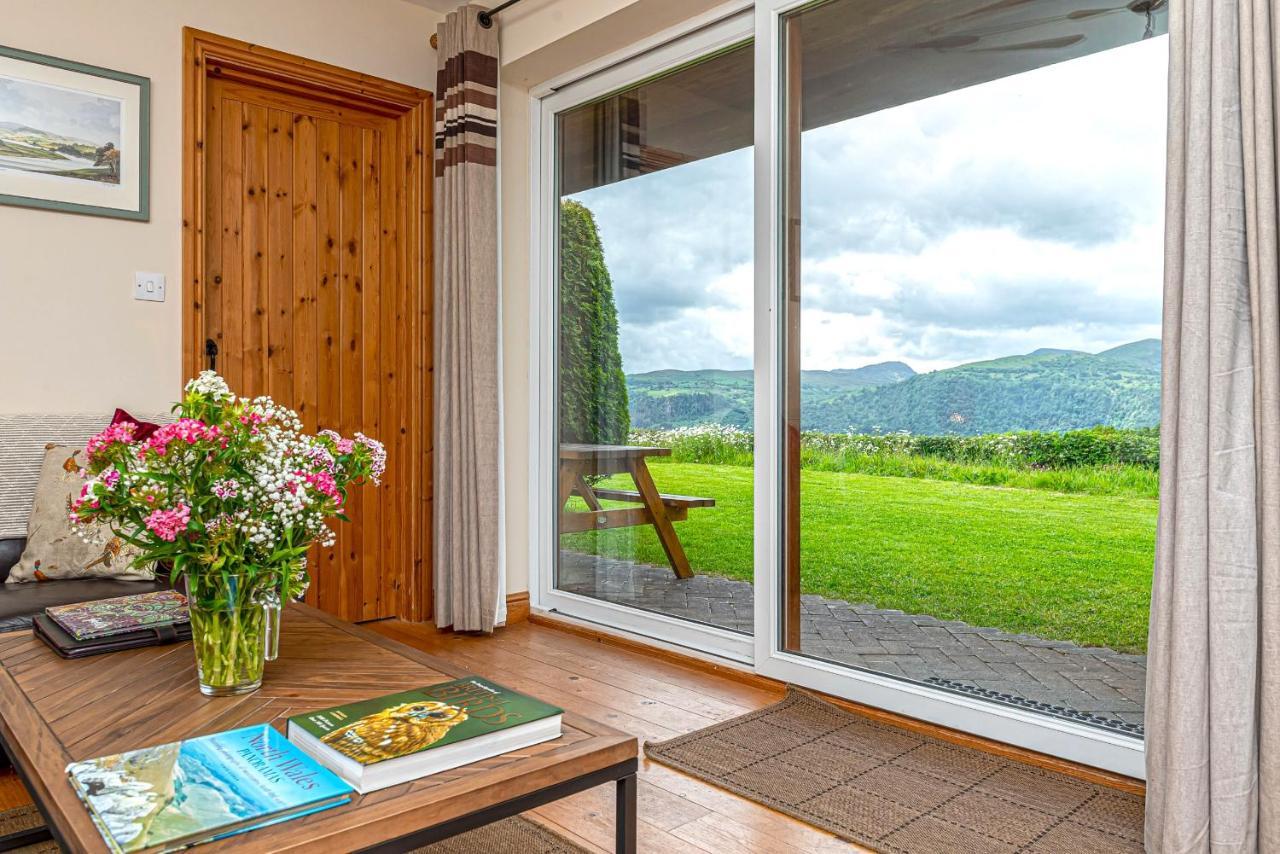 קולווין ביי Laurel - Pet-Friendly Cottage With Indoor Pool, Hot Tub & Panoramic Snowdonia Views מראה חיצוני תמונה