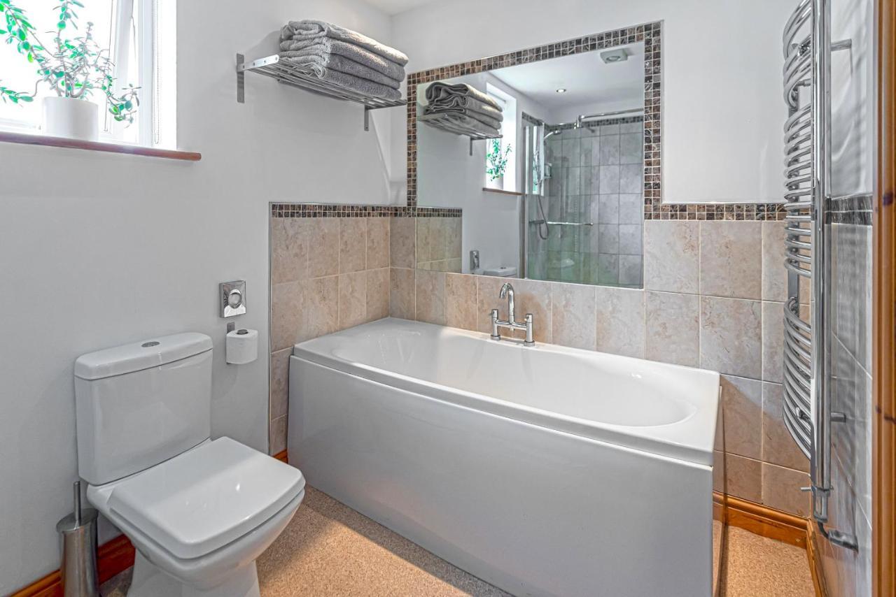 קולווין ביי Laurel - Pet-Friendly Cottage With Indoor Pool, Hot Tub & Panoramic Snowdonia Views מראה חיצוני תמונה
